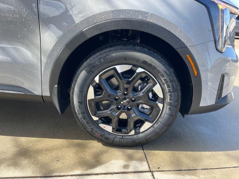 new 2025 Kia Sorento car, priced at $40,694