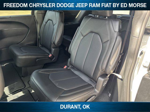 new 2025 Chrysler Pacifica car, priced at $41,138