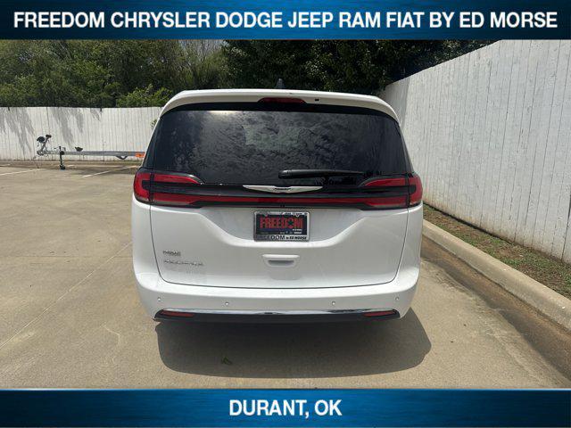 new 2025 Chrysler Pacifica car, priced at $41,130