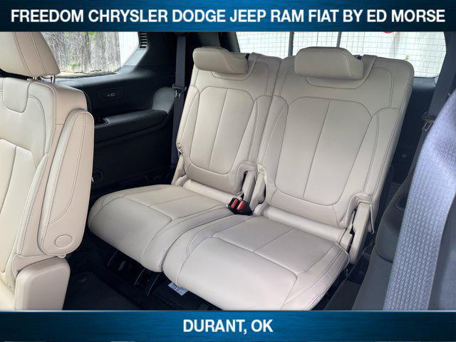 new 2025 Jeep Grand Cherokee L car, priced at $47,702