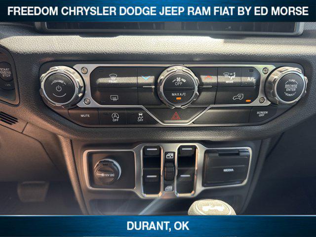 new 2025 Jeep Wrangler car, priced at $43,014