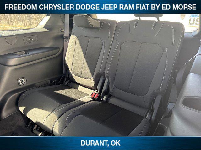 new 2025 Jeep Grand Cherokee L car, priced at $40,220