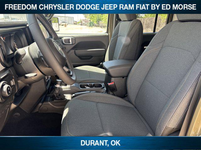 new 2025 Jeep Gladiator car, priced at $43,014