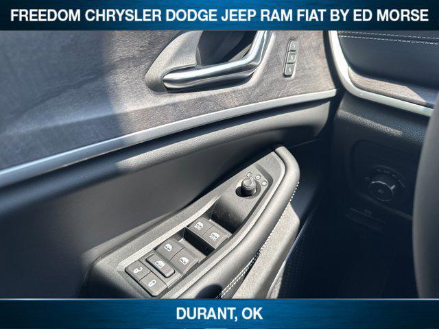 new 2025 Jeep Grand Cherokee car, priced at $44,953