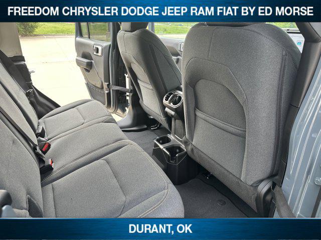 new 2025 Jeep Wrangler car, priced at $47,385