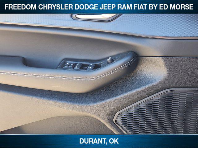 new 2025 Jeep Grand Cherokee car, priced at $39,014