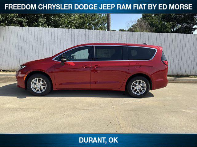 new 2025 Chrysler Pacifica car, priced at $41,574