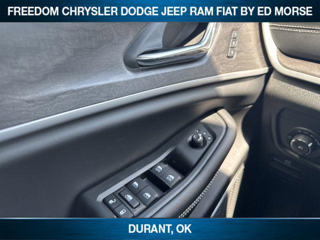 new 2025 Jeep Grand Cherokee car, priced at $46,395