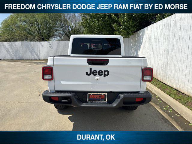 new 2025 Jeep Gladiator car, priced at $40,201