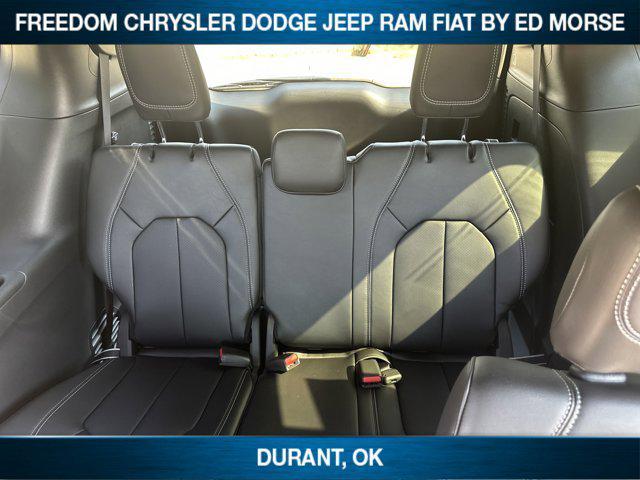 new 2025 Chrysler Pacifica car, priced at $41,575