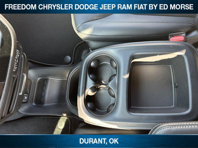 new 2025 Chrysler Pacifica car, priced at $41,575