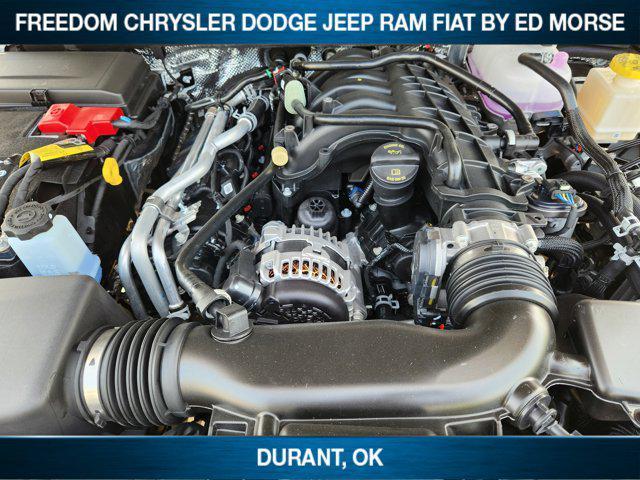 new 2025 Jeep Gladiator car, priced at $48,833