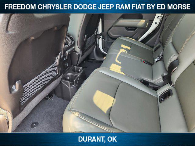 new 2025 Jeep Gladiator car, priced at $48,833