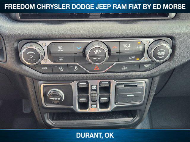 new 2025 Jeep Wrangler car, priced at $40,578