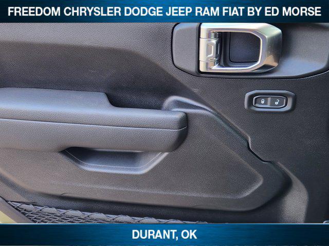 new 2025 Jeep Wrangler car, priced at $40,578
