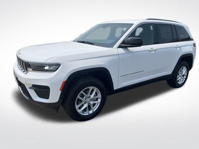 new 2025 Jeep Grand Cherokee car, priced at $41,000