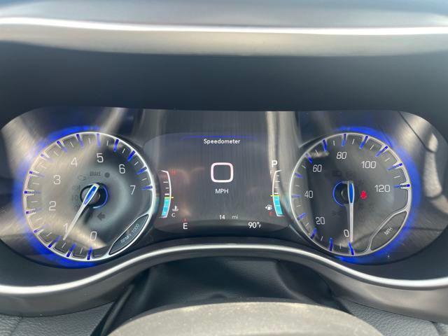 new 2025 Chrysler Pacifica car, priced at $41,926