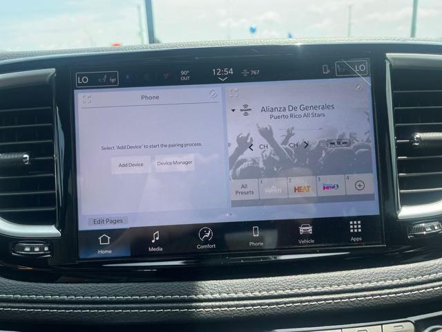 new 2025 Chrysler Pacifica car, priced at $41,926