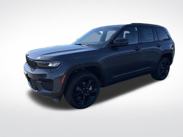 new 2025 Jeep Grand Cherokee car, priced at $46,600