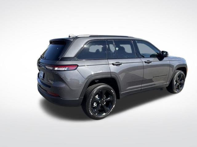 new 2025 Jeep Grand Cherokee car, priced at $46,600