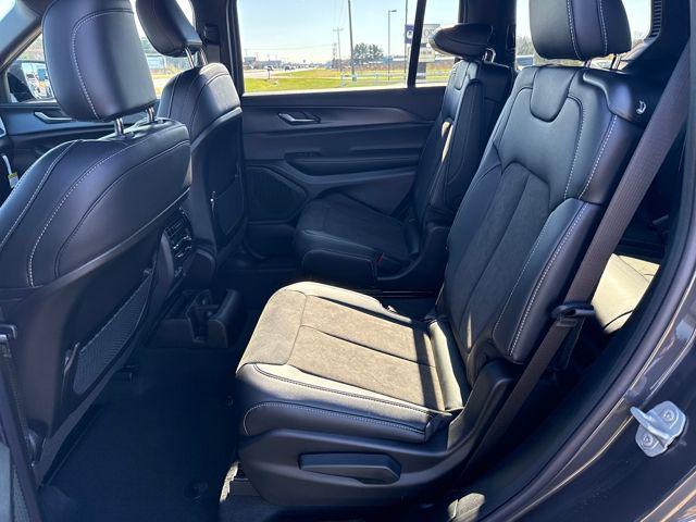 new 2025 Jeep Grand Cherokee L car, priced at $48,400