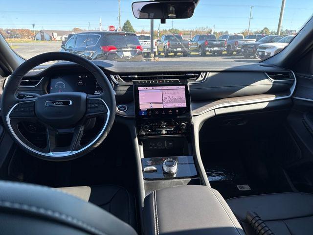 new 2025 Jeep Grand Cherokee car, priced at $53,140