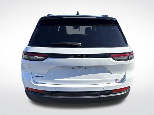 new 2025 Jeep Grand Cherokee car, priced at $53,140