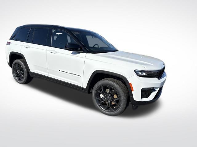 new 2025 Jeep Grand Cherokee car, priced at $53,140