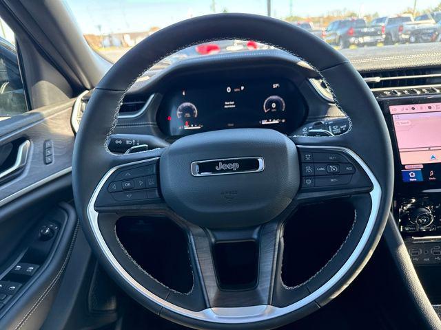new 2025 Jeep Grand Cherokee car, priced at $53,140