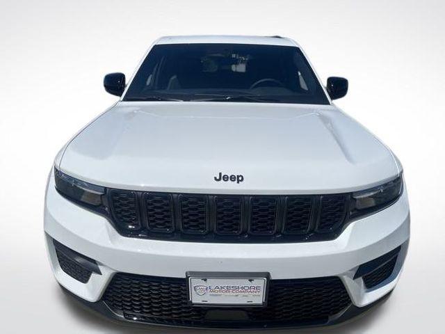 new 2025 Jeep Grand Cherokee car, priced at $45,776