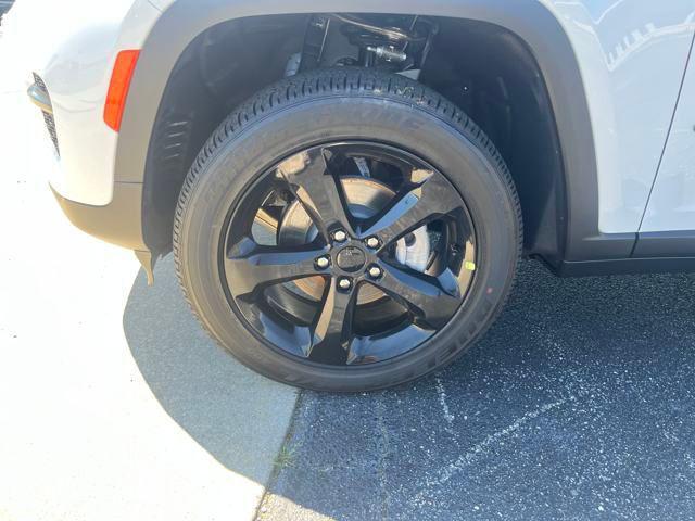 new 2025 Jeep Grand Cherokee car, priced at $45,776