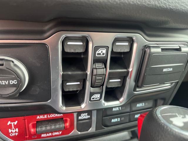 new 2025 Jeep Wrangler car, priced at $56,638