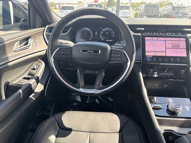 new 2025 Jeep Grand Cherokee car, priced at $51,719