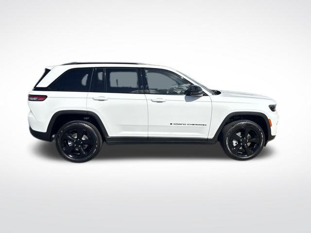 new 2025 Jeep Grand Cherokee car, priced at $51,719