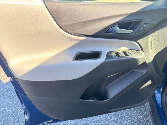 used 2023 Chevrolet Equinox car, priced at $21,999