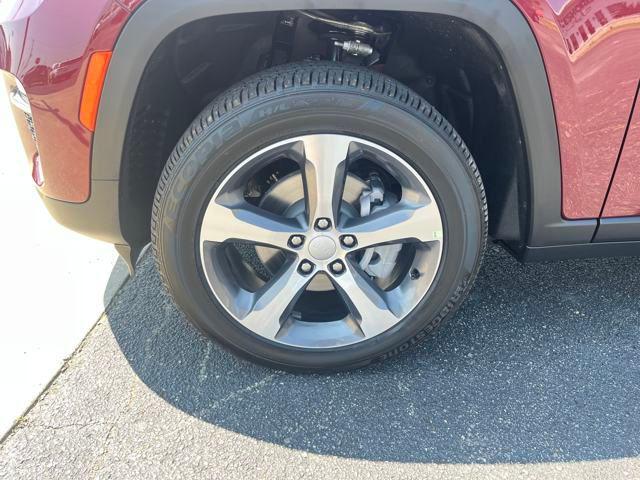 new 2025 Jeep Grand Cherokee car, priced at $52,165