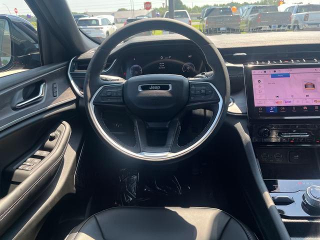new 2025 Jeep Grand Cherokee car, priced at $52,165