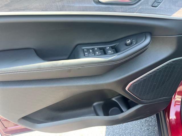 new 2025 Jeep Grand Cherokee car, priced at $52,165