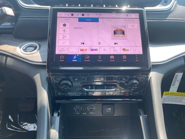 new 2025 Jeep Grand Cherokee car, priced at $52,165