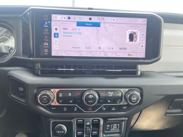 new 2025 Jeep Wrangler car, priced at $53,051