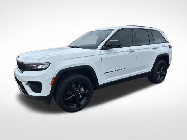 used 2024 Jeep Grand Cherokee car, priced at $35,249