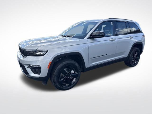 new 2025 Jeep Grand Cherokee car, priced at $51,000