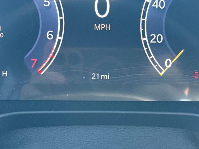 new 2025 Jeep Grand Cherokee car, priced at $40,300