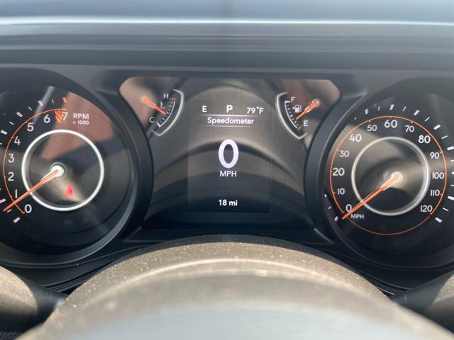 new 2025 Jeep Gladiator car, priced at $45,180