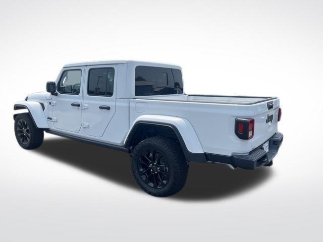 new 2025 Jeep Gladiator car, priced at $45,180