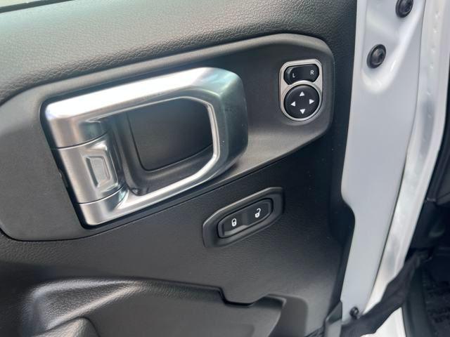 new 2025 Jeep Wrangler car, priced at $51,530