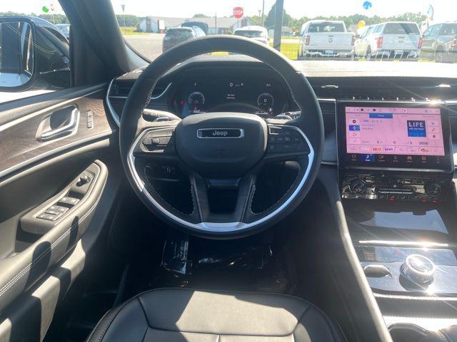 new 2025 Jeep Grand Cherokee L car, priced at $52,581