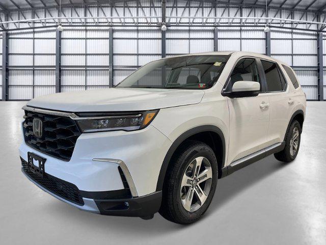 new 2025 Honda Pilot car, priced at $45,078