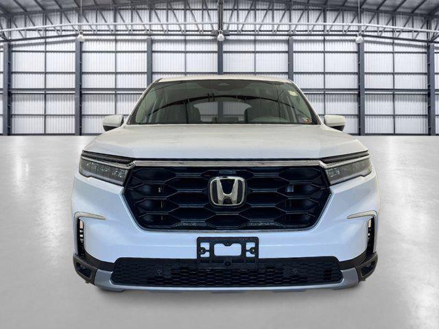 new 2025 Honda Pilot car, priced at $45,078
