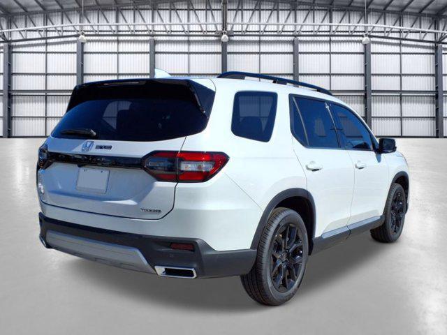 new 2025 Honda Pilot car, priced at $47,622